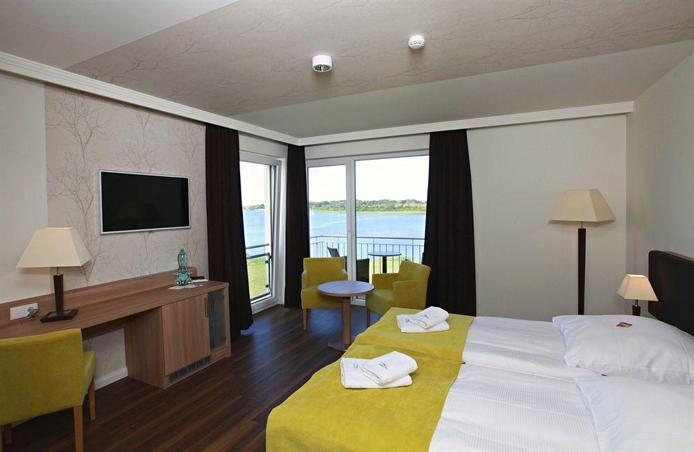 Hotel Warnow Росток Экстерьер фото